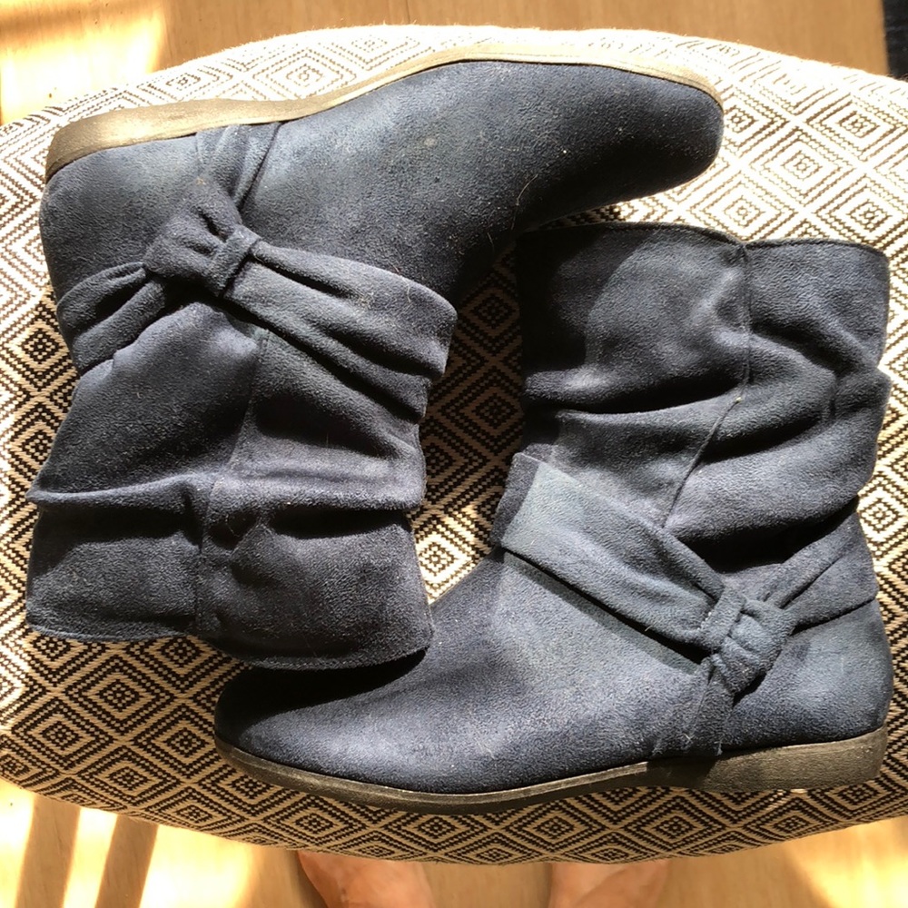 Navy faux Suede Boot